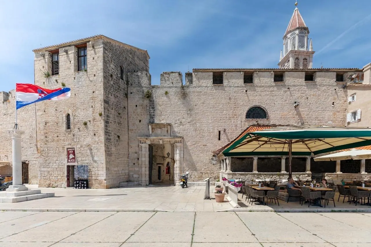 Appartement Apartments&Rooms Mišić Trogir
