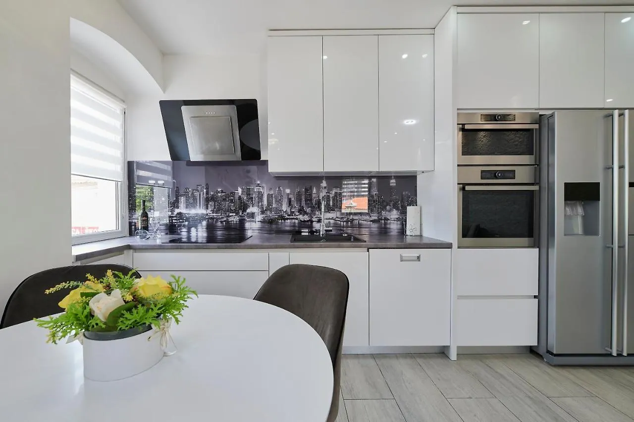 Apartments And Rooms Misic Traù
